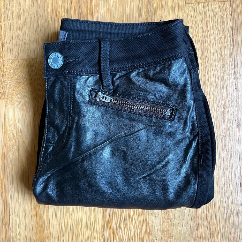 EUC Kendall & Kylie jeans